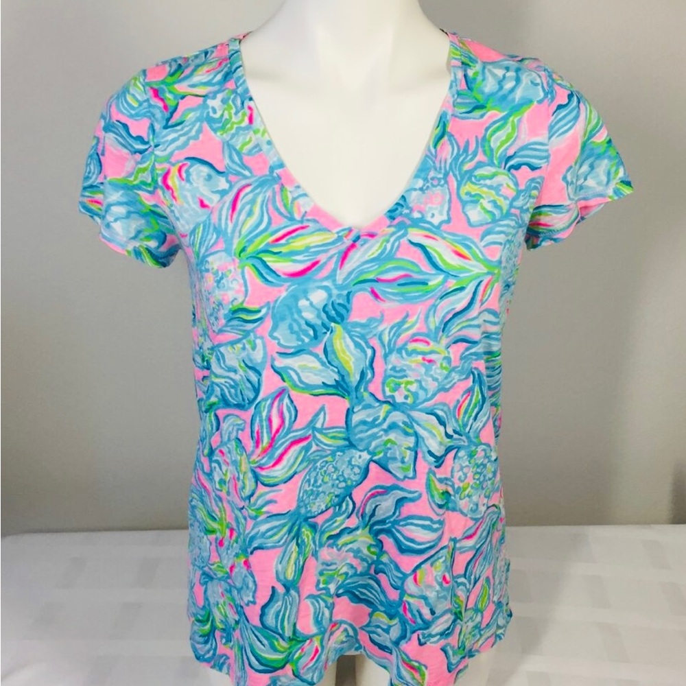 NWT Lilly Pulitzer Etta V- Neck Pelican Pink Off The Scales Women’s Sz S